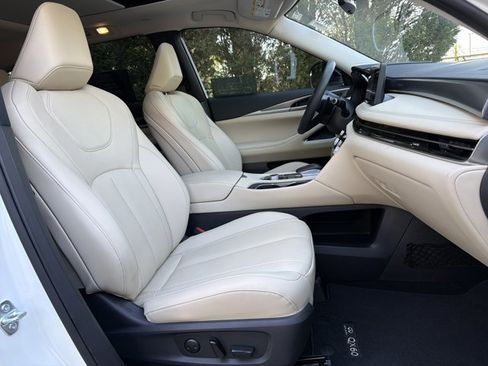 Certified 2025 INFINITI QX60 Luxe w/ Cargo Package image 22