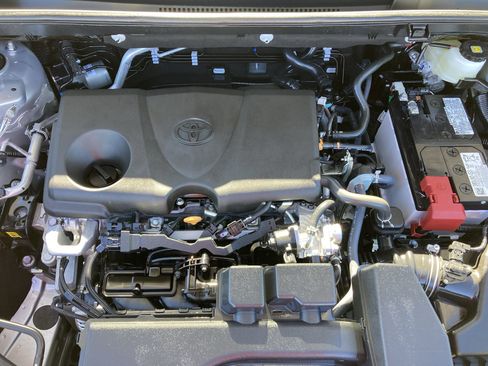 Certified 2025 Toyota RAV4 LE image 18