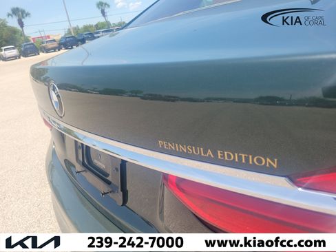 Used 2018 BMW 750i xDrive AWD/4WD image 10