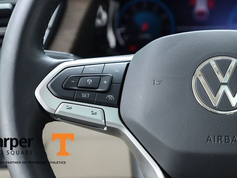 Used 2025 Volkswagen Atlas SEL Premium R-Line image 21