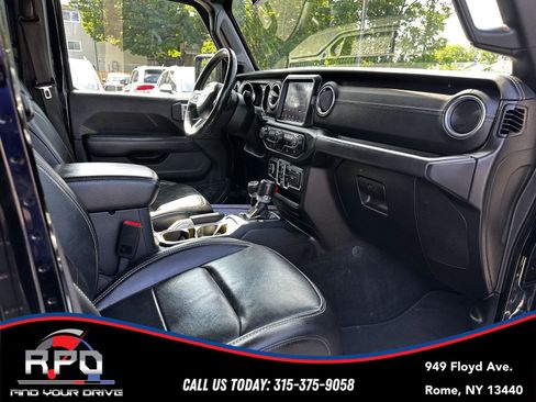 Used 2020 Jeep Gladiator Overland AWD/4WD image 28