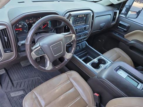 Used 2019 GMC Sierra 3500 Denali w/ Duramax Plus Package image 2