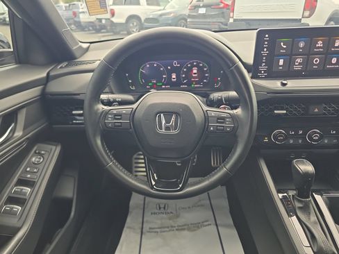 Used 2023 Honda Accord Sport image 10