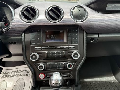 Used 2017 Ford Mustang GT RWD image 13