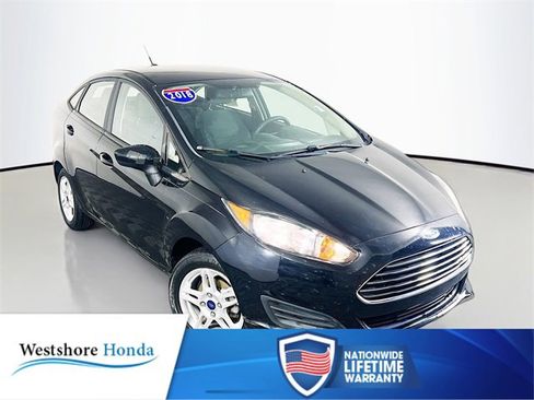 Used 2018 Ford Fiesta SE image 1