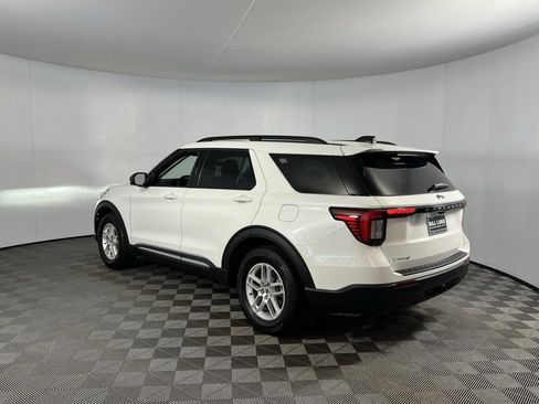 Used 2025 Ford Explorer Active image 8