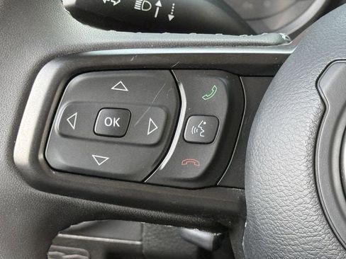 Used 2026 Jeep Wrangler Unlimited Rubicon AWD/4WD image 12