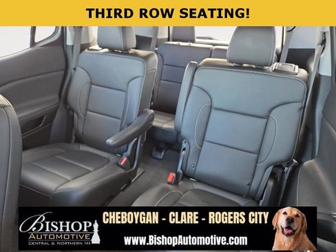 Used 2023 GMC Acadia SLT w/ Elevation Edition image 19