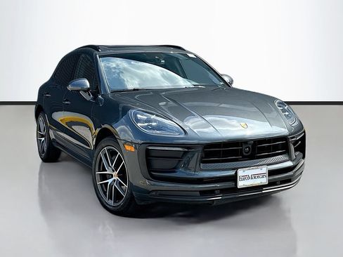 Used 2024 Porsche Macan w/ Premium Plus Package AWD/4WD image 7