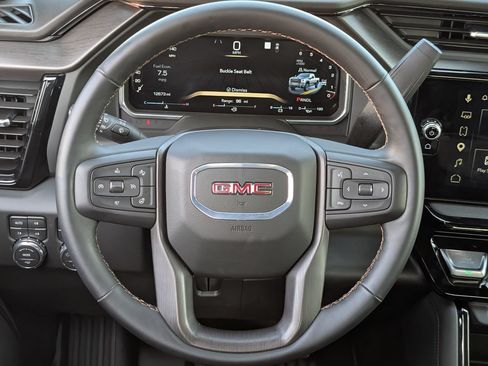 Used 2026 GMC Sierra 2500 AT4 AWD/4WD image 11