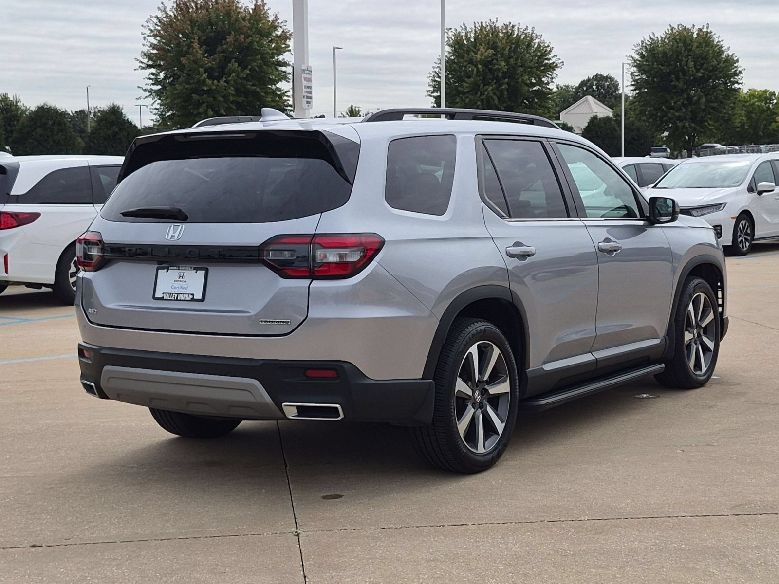 Certified 2023 Honda Pilot Touring image 6