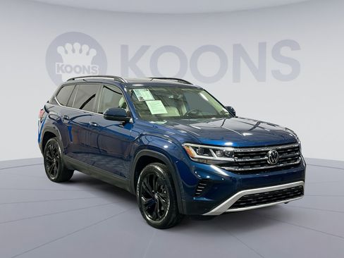 Used 2023 Volkswagen Atlas SE w/ Panoramic Sunroof Package image 10