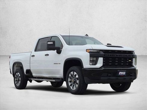 Used 2022 Chevrolet Silverado 2500 Custom w/ Custom Value Package AWD/4WD image 3