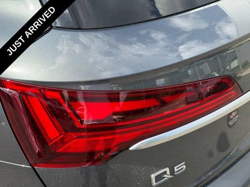Used 2023 Audi Q5 2.0T Premium Plus w/ Premium Plus Package AWD/4WD image 15