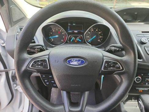 Used 2018 Ford Escape SE FWD image 13
