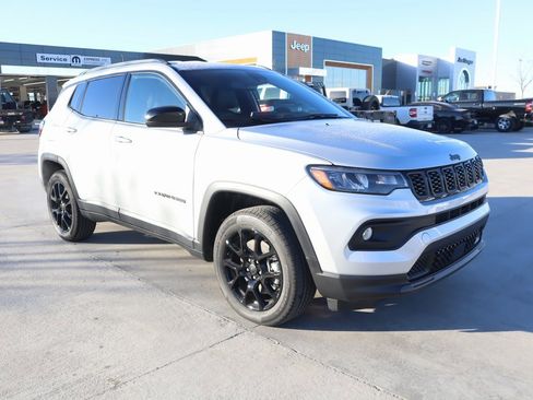 New 2026 Jeep Compass Latitude image 1