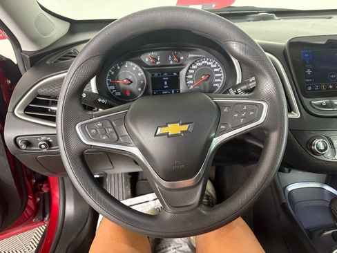 Used 2022 Chevrolet Malibu LT image 16
