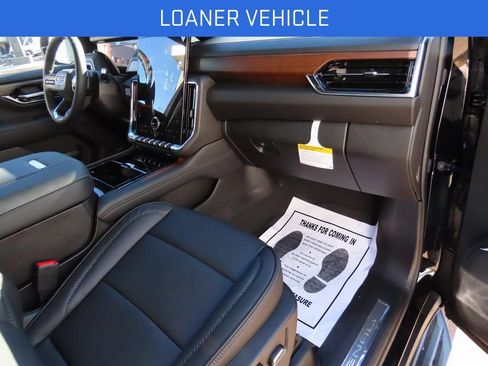 New 2026 GMC Yukon XL Denali AWD/4WD image 13