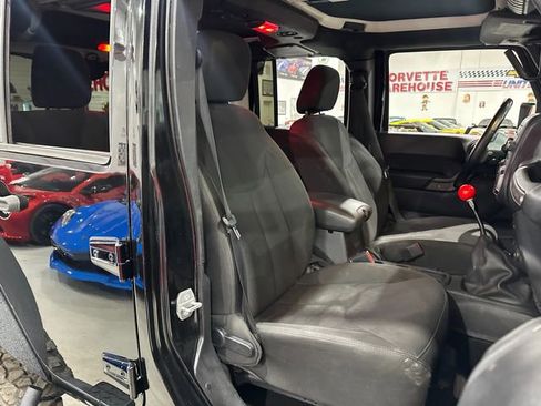 Used 2016 Jeep Wrangler Unlimited Sport w/ Quick Order Package 23S image 9