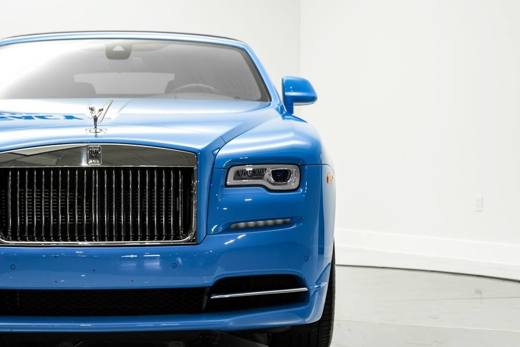 Used 2021 Rolls-Royce Dawn RWD image 49