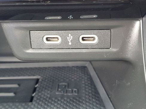 New 2026 Volkswagen Jetta SE FWD image 25