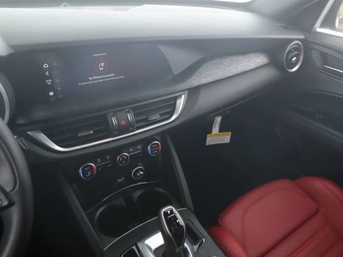 Used 2024 Alfa Romeo Stelvio Sprint AWD/4WD image 26