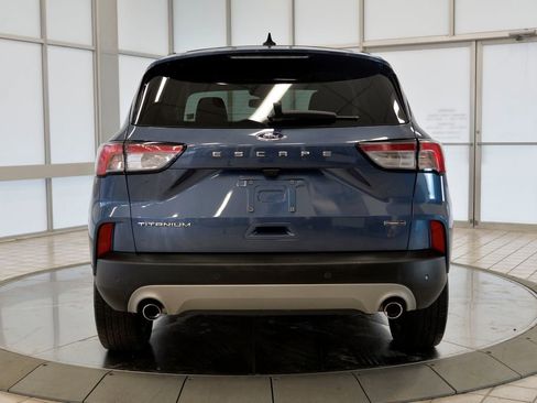 Used 2020 Ford Escape Titanium image 7