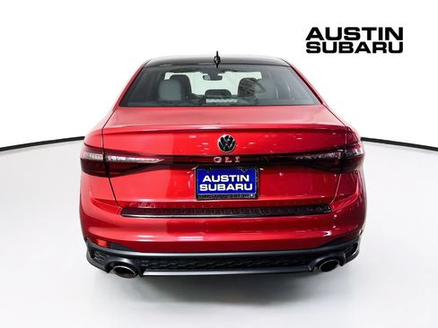 Used 2025 Volkswagen Jetta GLI Autobahn FWD image 6