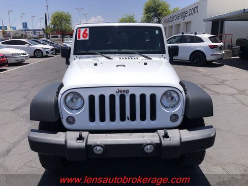 Used 2016 Jeep Wrangler Unlimited Sport w/ Quick Order Package 24S AWD/4WD image 3