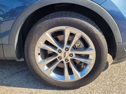 Certified 2018 Ford Explorer XLT w/ Equipment Group 202A image 11