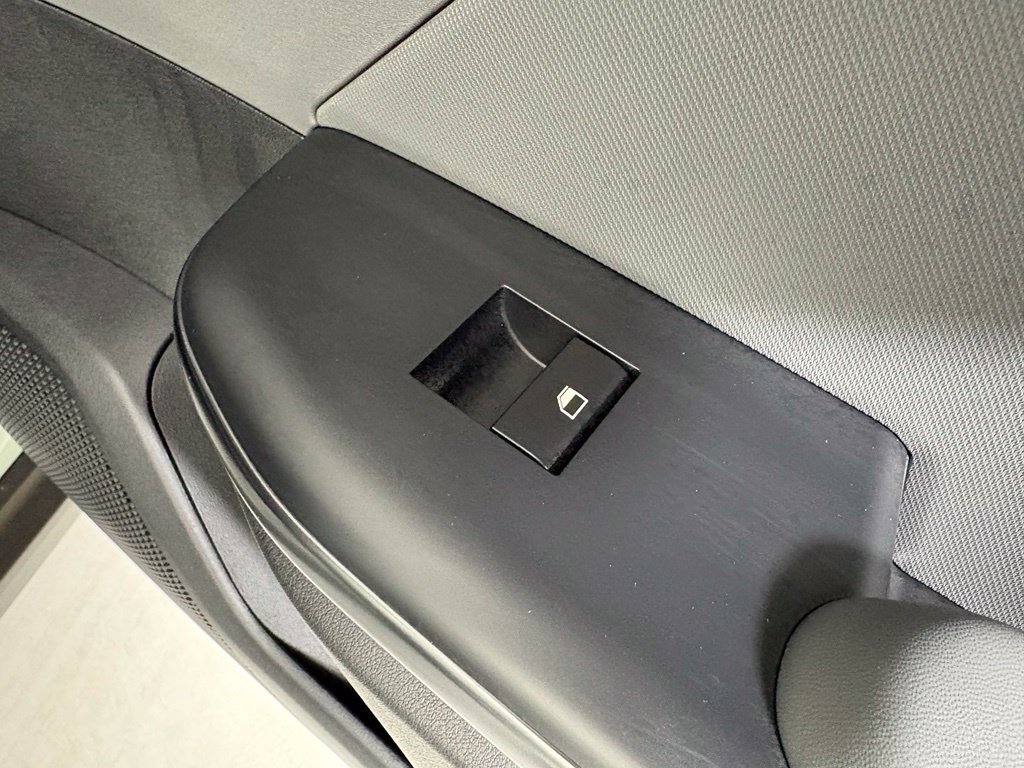 New 2026 Kia K4 FWD image 32