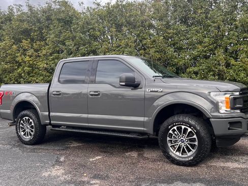 Used 2018 Ford F150 XLT w/ Equipment Group 302A Luxury image 10