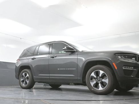 Used 2024 Jeep Grand Cherokee Limited 4xe AWD/4WD image 19
