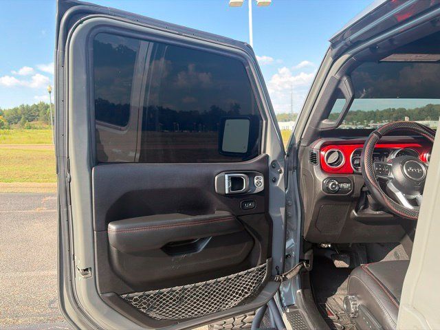 Used 2019 Jeep Wrangler Unlimited Rubicon AWD/4WD image 16