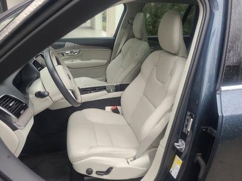 Certified 2024 Volvo XC90 B6 Plus w/ Protection Package image 6