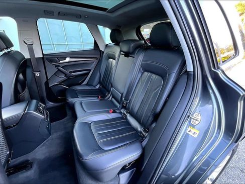 Used 2023 Audi Q5 2.0T Premium w/ Convenience Package AWD/4WD image 22