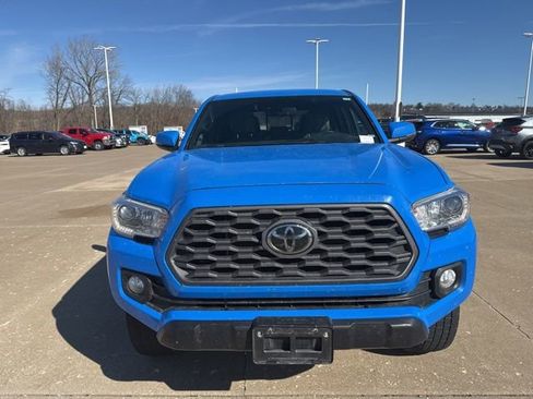 Used 2020 Toyota Tacoma TRD Off-Road image 8
