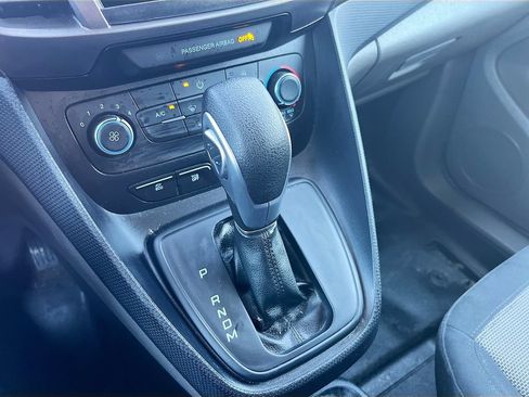 Used 2023 Ford Transit Connect XL FWD image 16