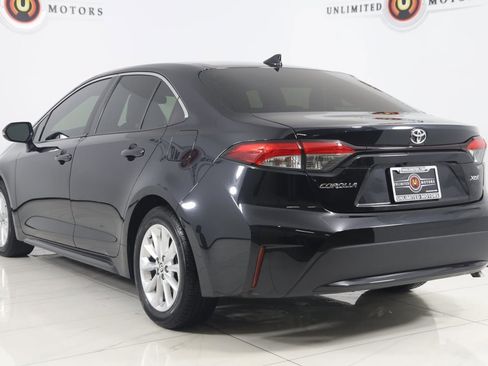 Used 2022 Toyota Corolla XLE image 4
