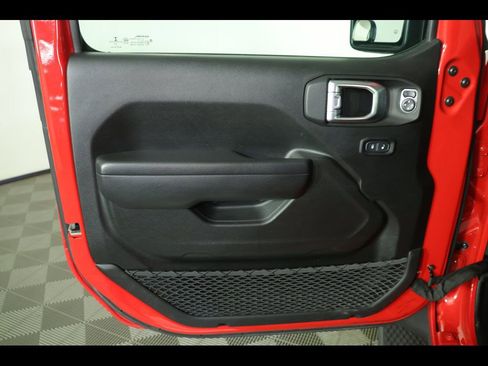 Used 2021 Jeep Wrangler Unlimited Sport image 18