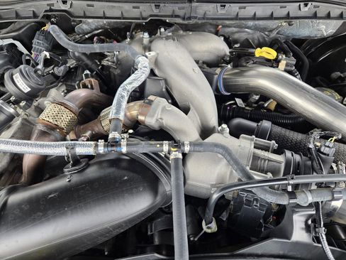 Used 2022 Ford F250 Lariat w/ Black Appearance Package AWD/4WD image 31