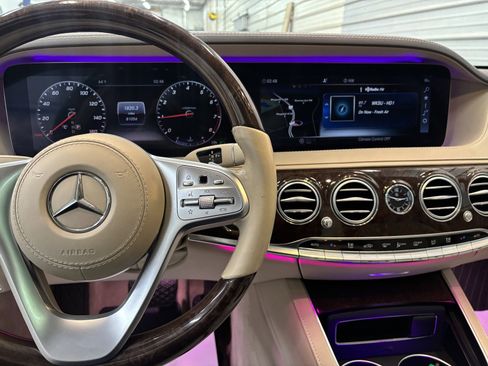 Used 2019 Mercedes-Benz S 560 4MATIC Sedan image 15
