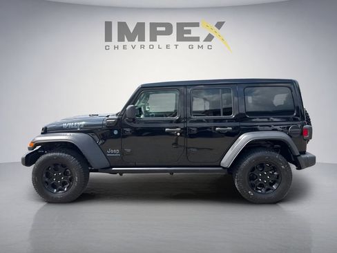 Used 2023 Jeep Wrangler Unlimited w/ Sun & Screen Package AWD/4WD image 2
