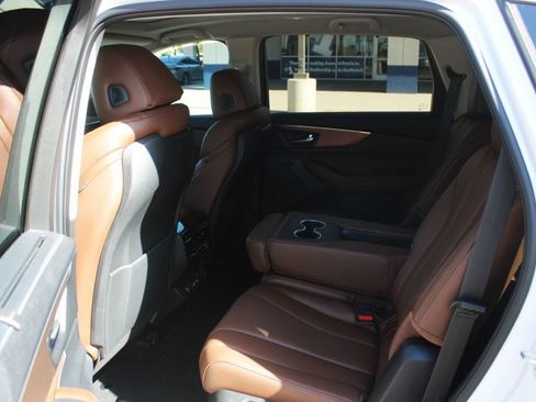 Used 2024 Acura MDX w/ Technology Package FWD image 13
