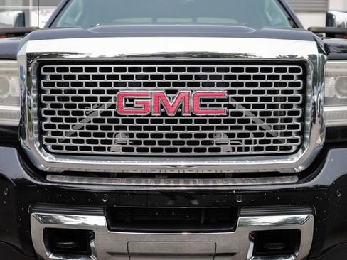 Used 2015 GMC Sierra 3500 Denali w/ Duramax Plus Package AWD/4WD image 15