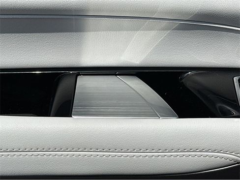 New 2025 Cadillac Lyriq Luxury image 29