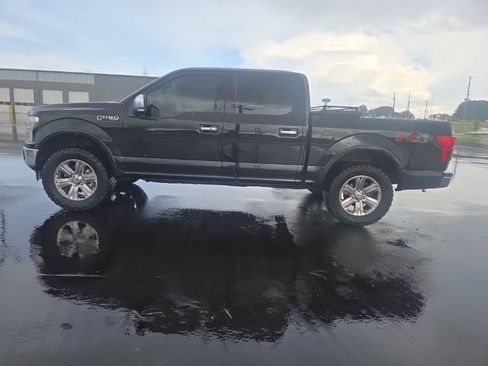 Used 2020 Ford F150 Lariat w/ Equipment Group 502A Luxury AWD/4WD image 7