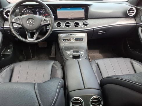 Used 2018 Mercedes-Benz E 300 4MATIC w/ Premium 1 Package image 16