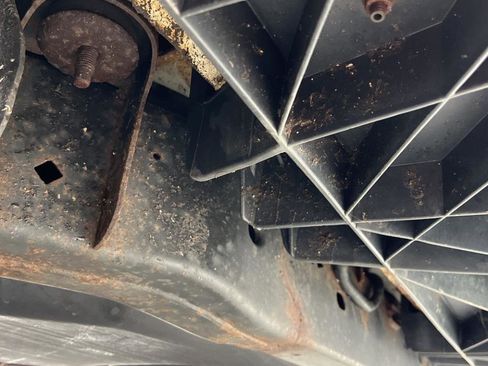 Used 2006 Mercury Mountaineer Luxury image 24