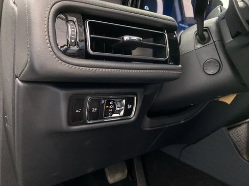 New 2026 Lincoln Aviator AWD image 46